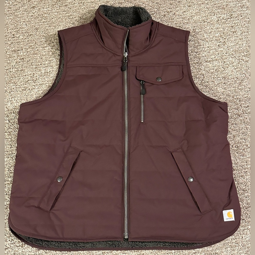 Carhartt women’s Maroon Quilted Vest